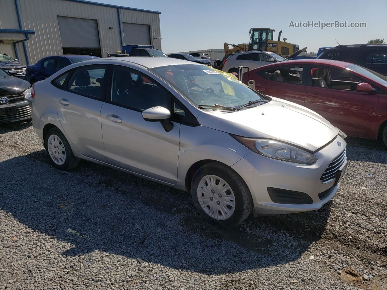 2016 Ford Fiesta S Серебряный vin: 3FADP4AJ3GM104667