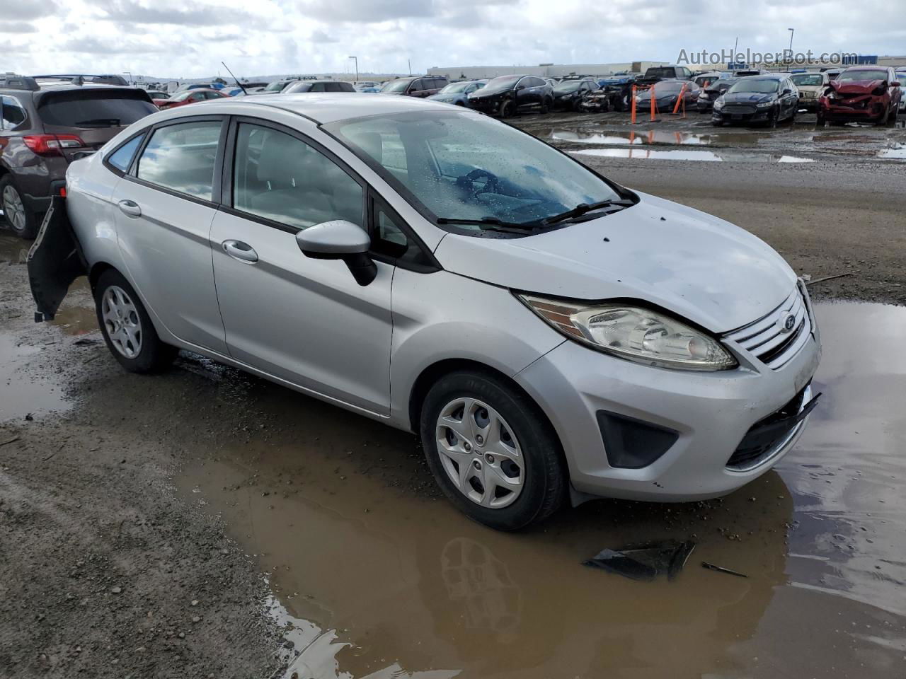 2011 Ford Fiesta S Серебряный vin: 3FADP4AJ4BM154504