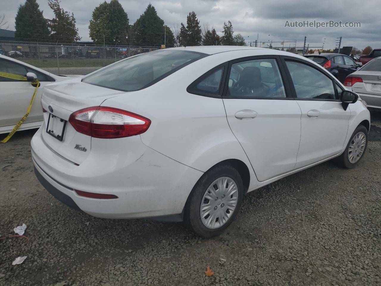 2017 Ford Fiesta S White vin: 3FADP4AJ4HM143298