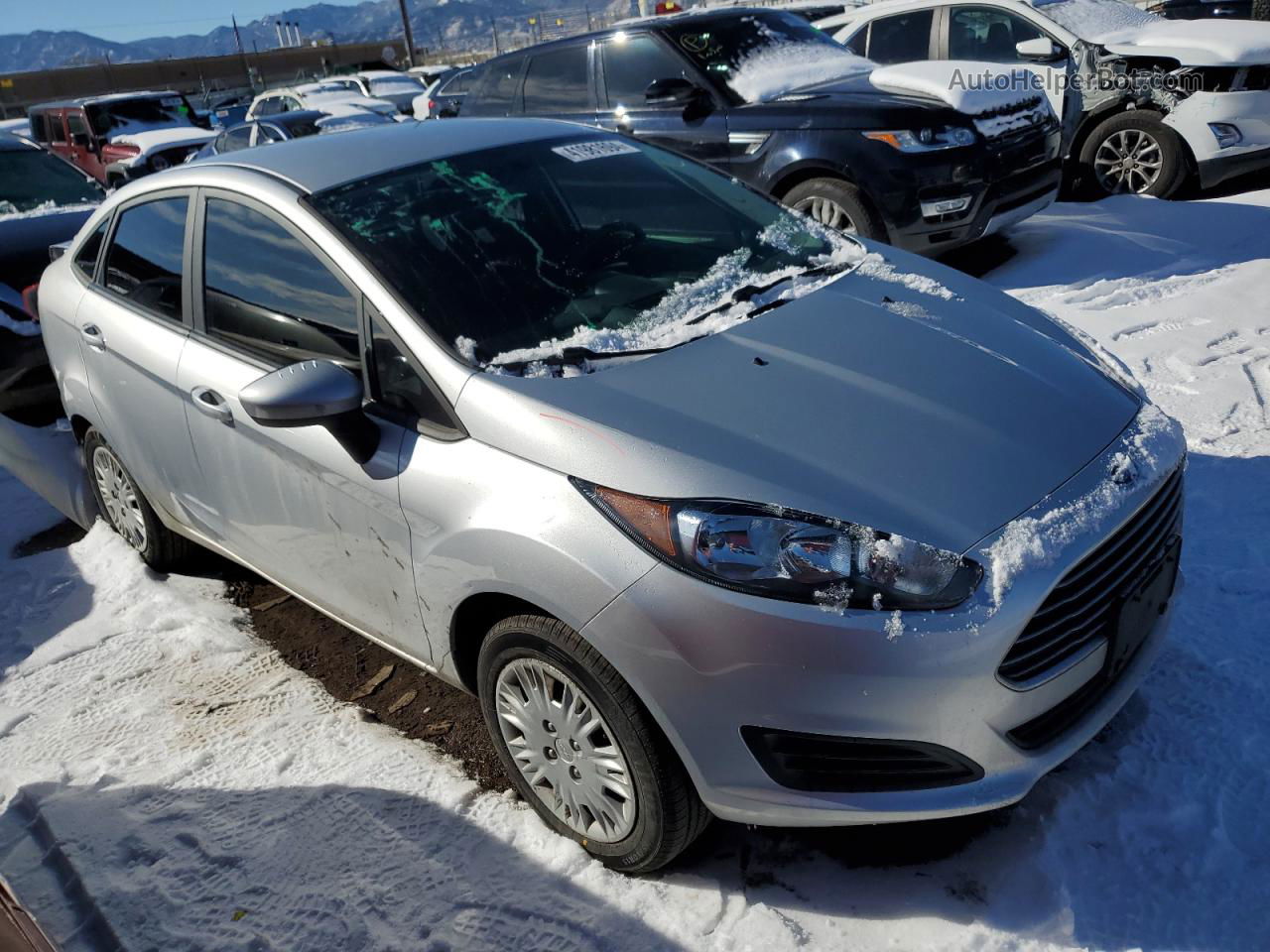 2019 Ford Fiesta S Серебряный vin: 3FADP4AJ4KM112012