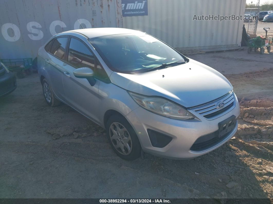 2011 Ford Fiesta S Silver vin: 3FADP4AJ6BM135694