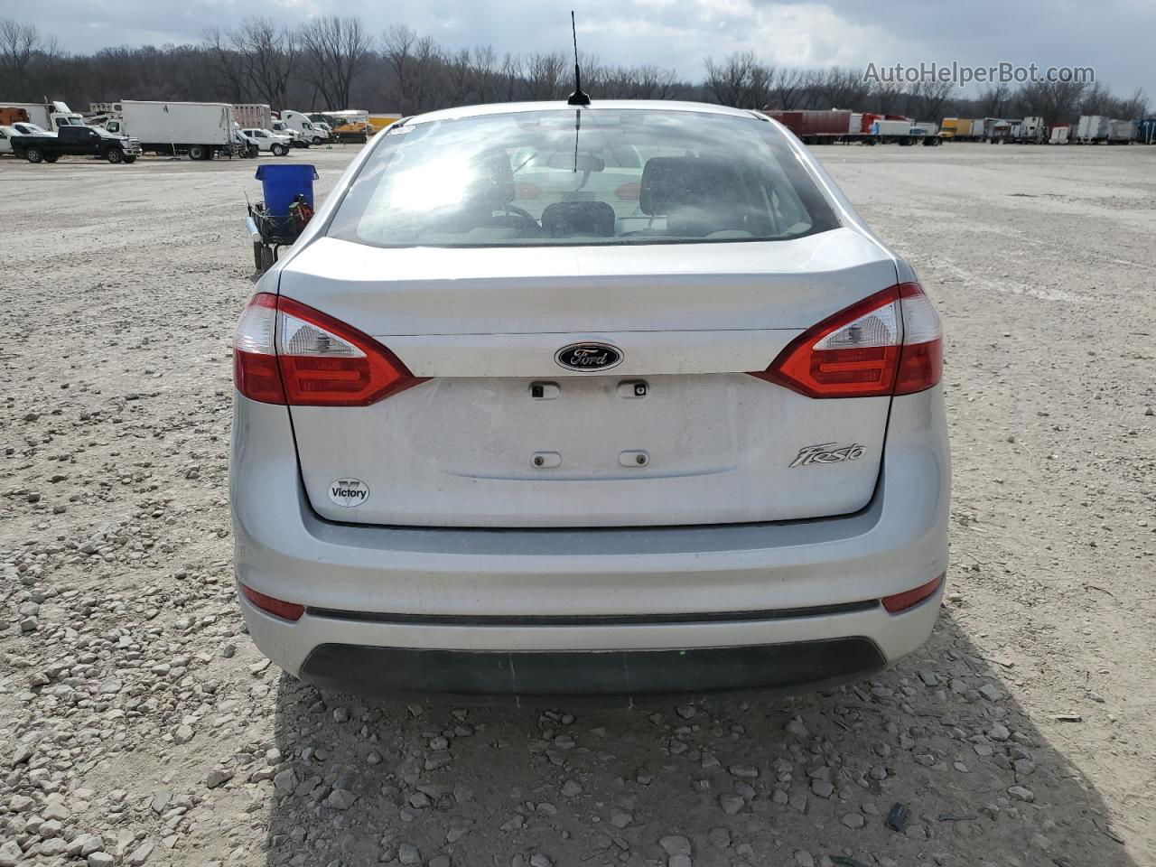 2017 Ford Fiesta S Silver vin: 3FADP4AJ6HM150477