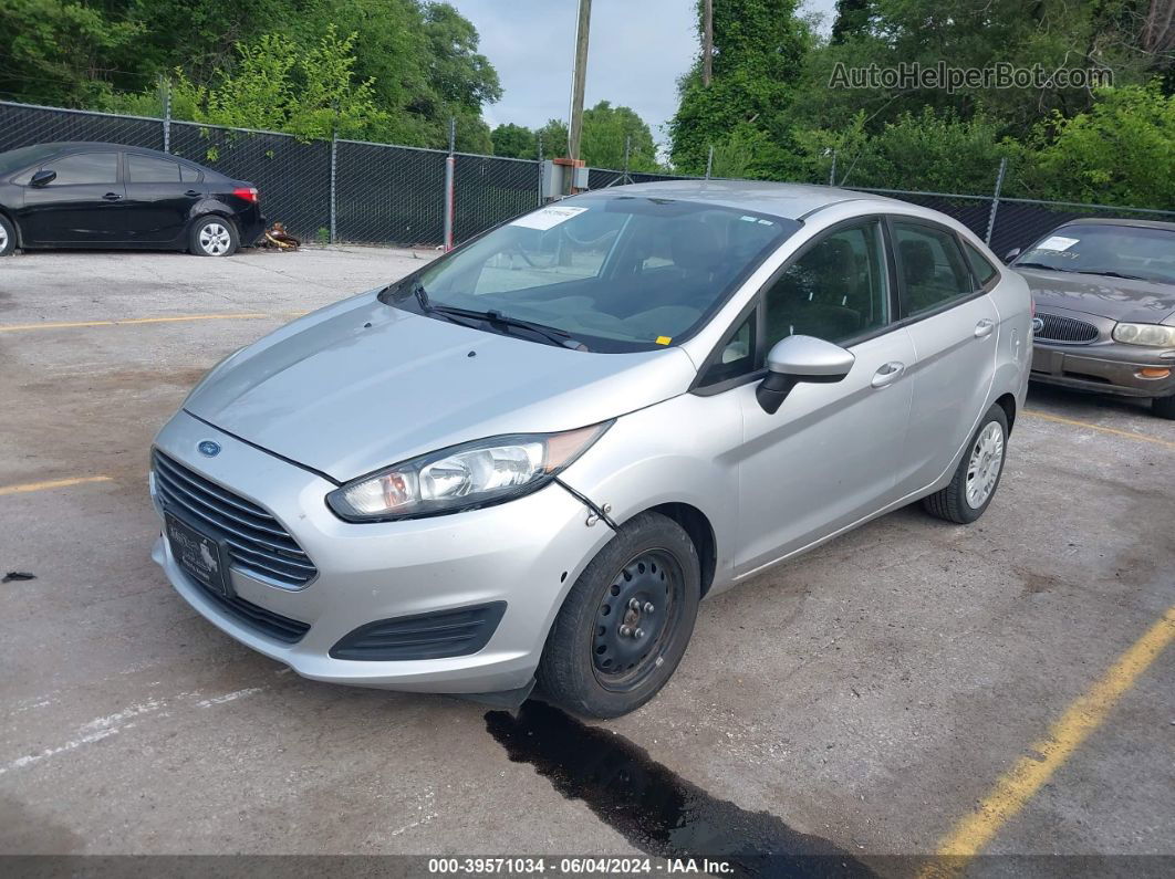 2015 Ford Fiesta S Silver vin: 3FADP4AJ7FM121146