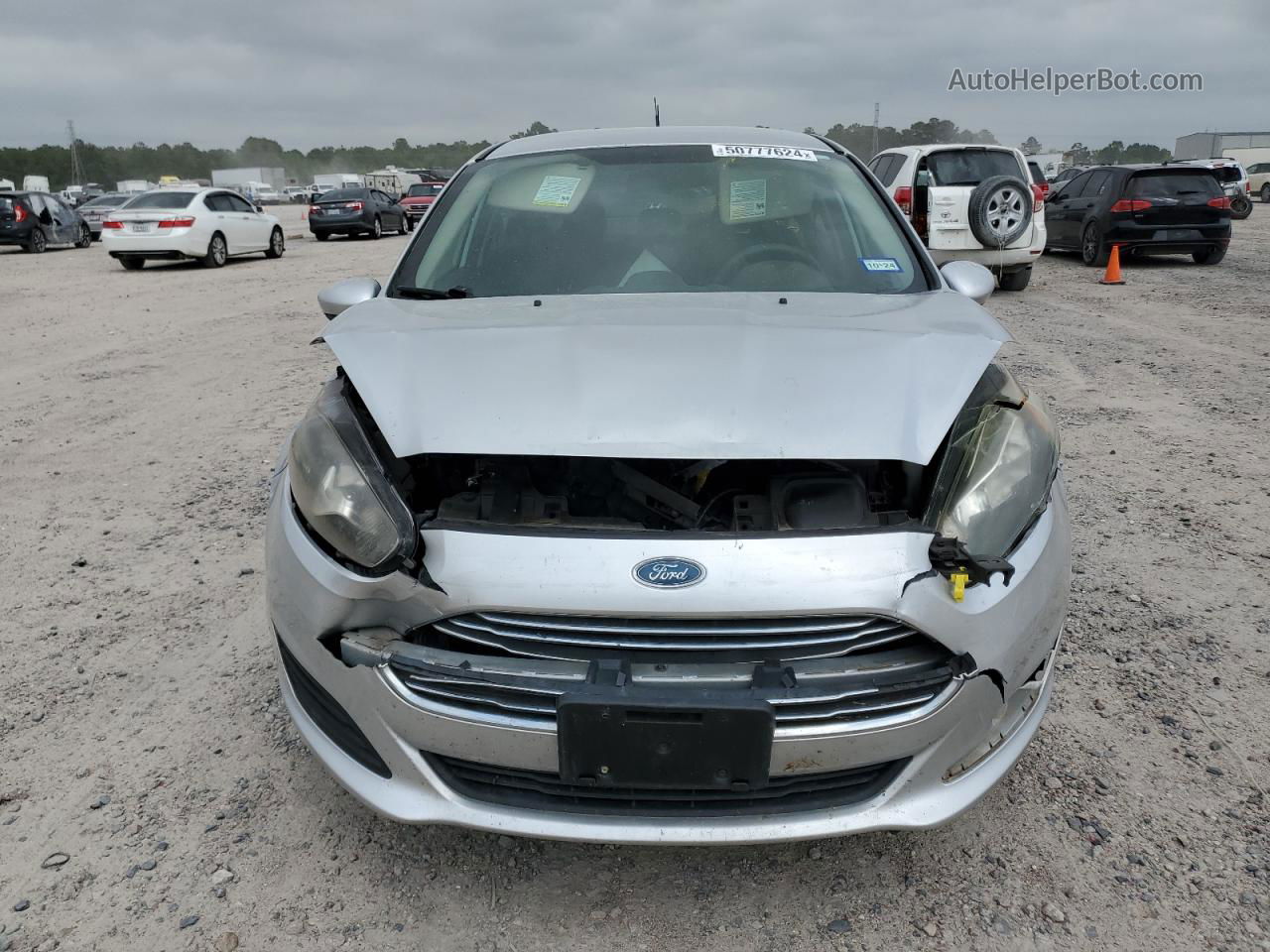 2015 Ford Fiesta S Серебряный vin: 3FADP4AJ7FM161422