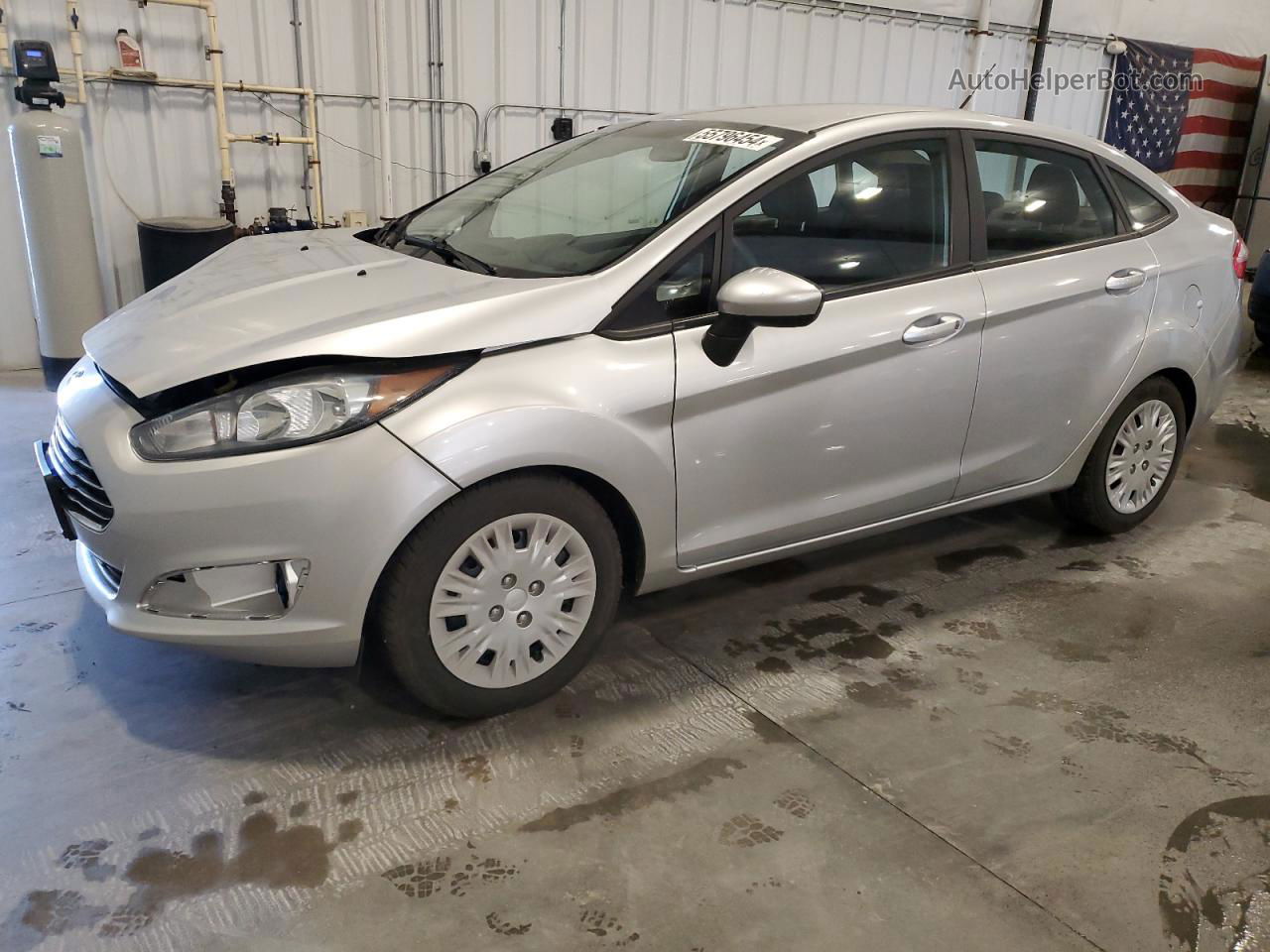 2015 Ford Fiesta S Silver vin: 3FADP4AJ8FM176060