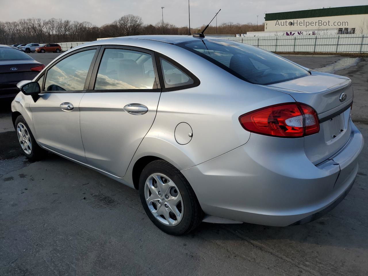 2011 Ford Fiesta S Silver vin: 3FADP4AJ9BM165837