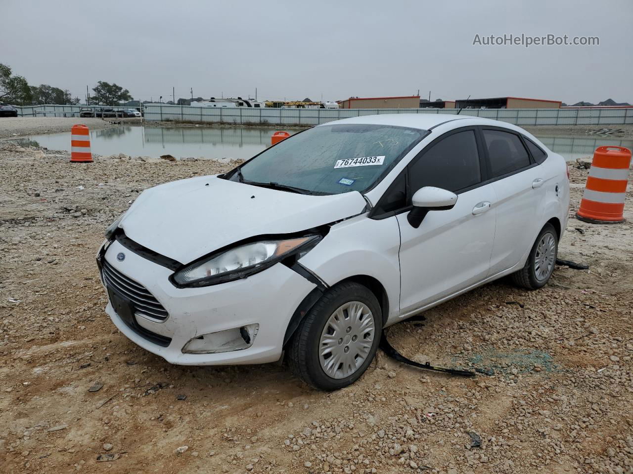 2017 Ford Fiesta S White vin: 3FADP4AJ9HM137609