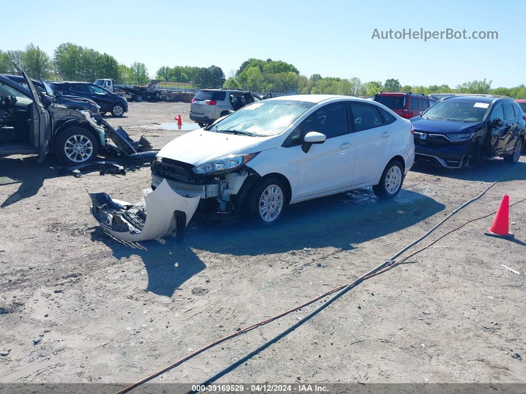 2017 Ford Fiesta S Белый vin: 3FADP4AJ9HM142633