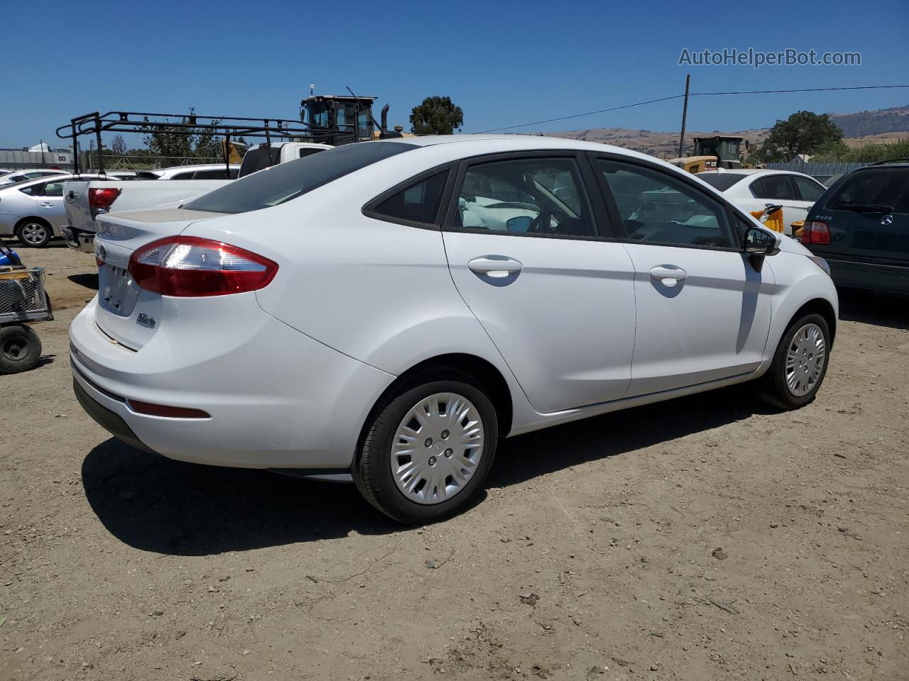 2016 Ford Fiesta S White vin: 3FADP4AJXGM193556