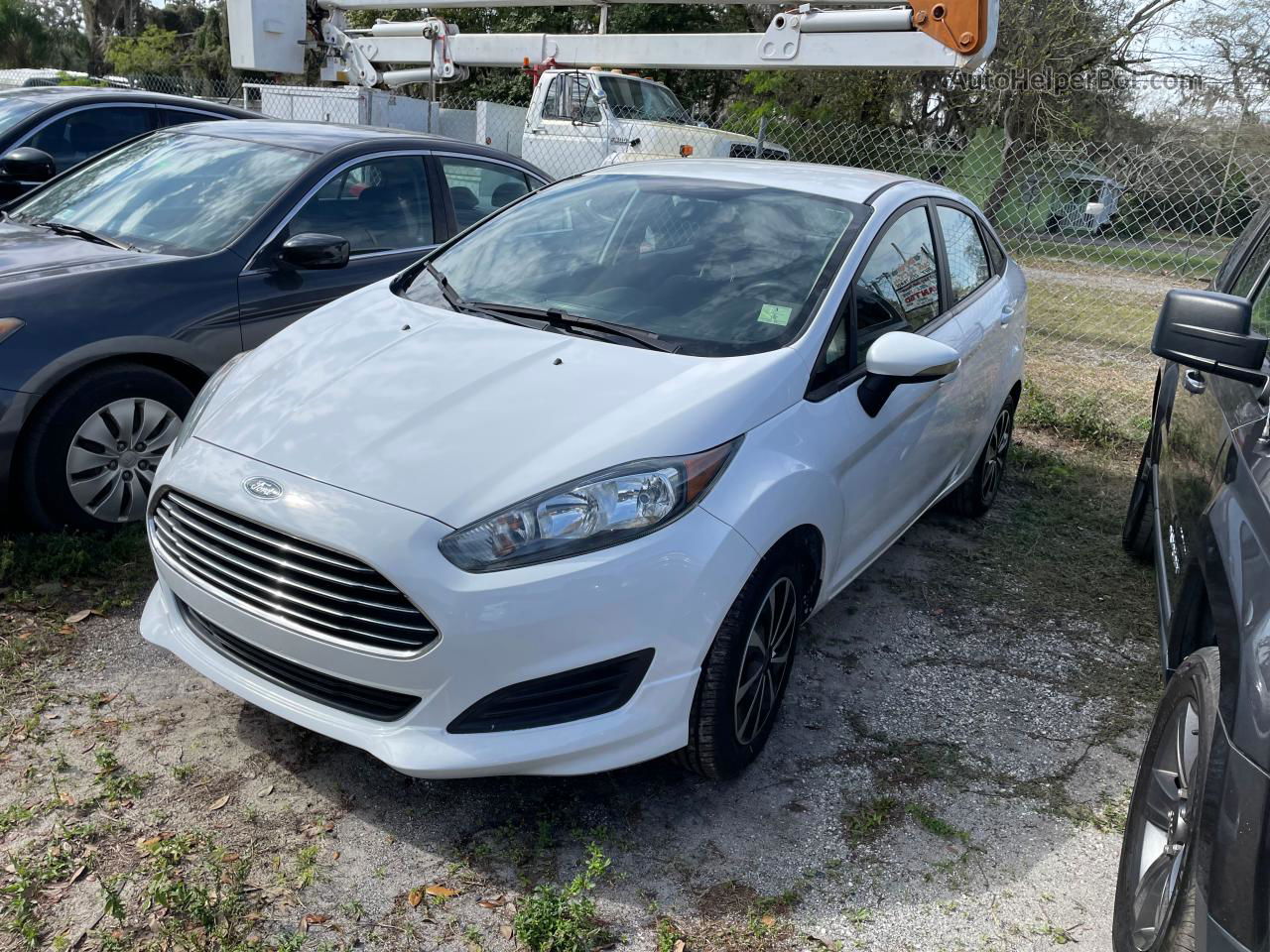 2016 Ford Fiesta S White vin: 3FADP4AJXGM204880