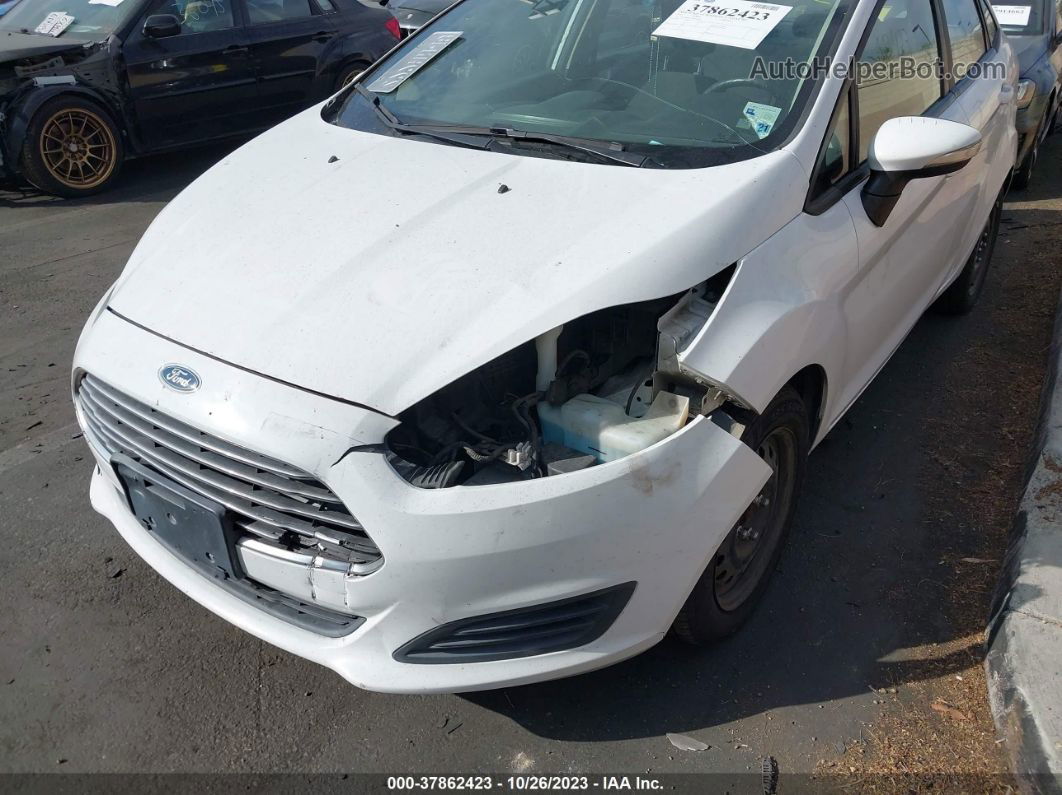 2015 Ford Fiesta Se Белый vin: 3FADP4BE7FM149465