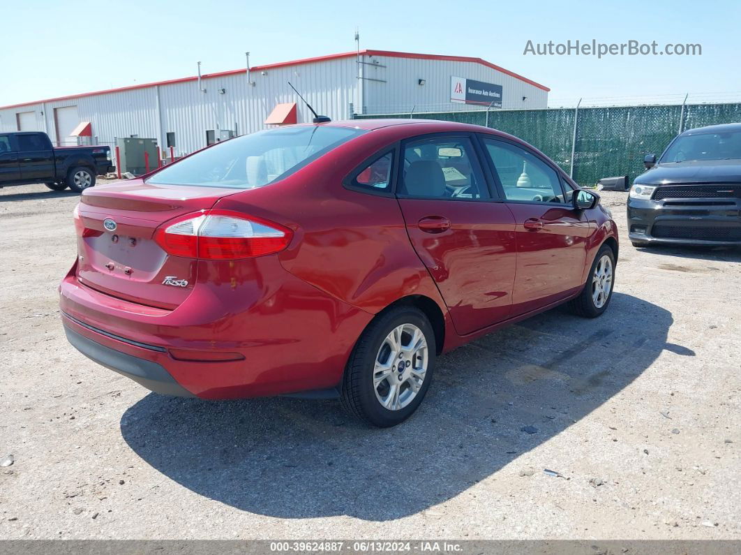 2015 Ford Fiesta Se Красный vin: 3FADP4BJ0FM114697