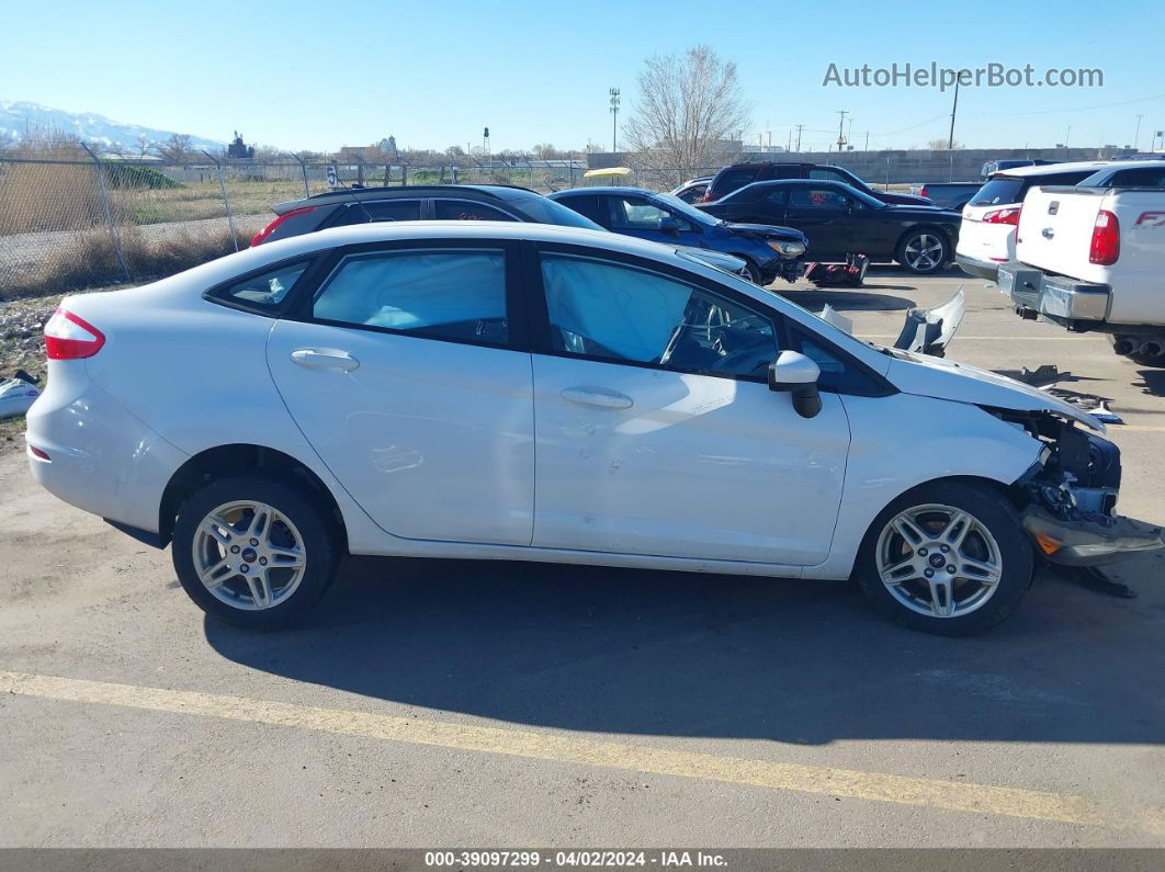 2017 Ford Fiesta Se White vin: 3FADP4BJ0HM104075