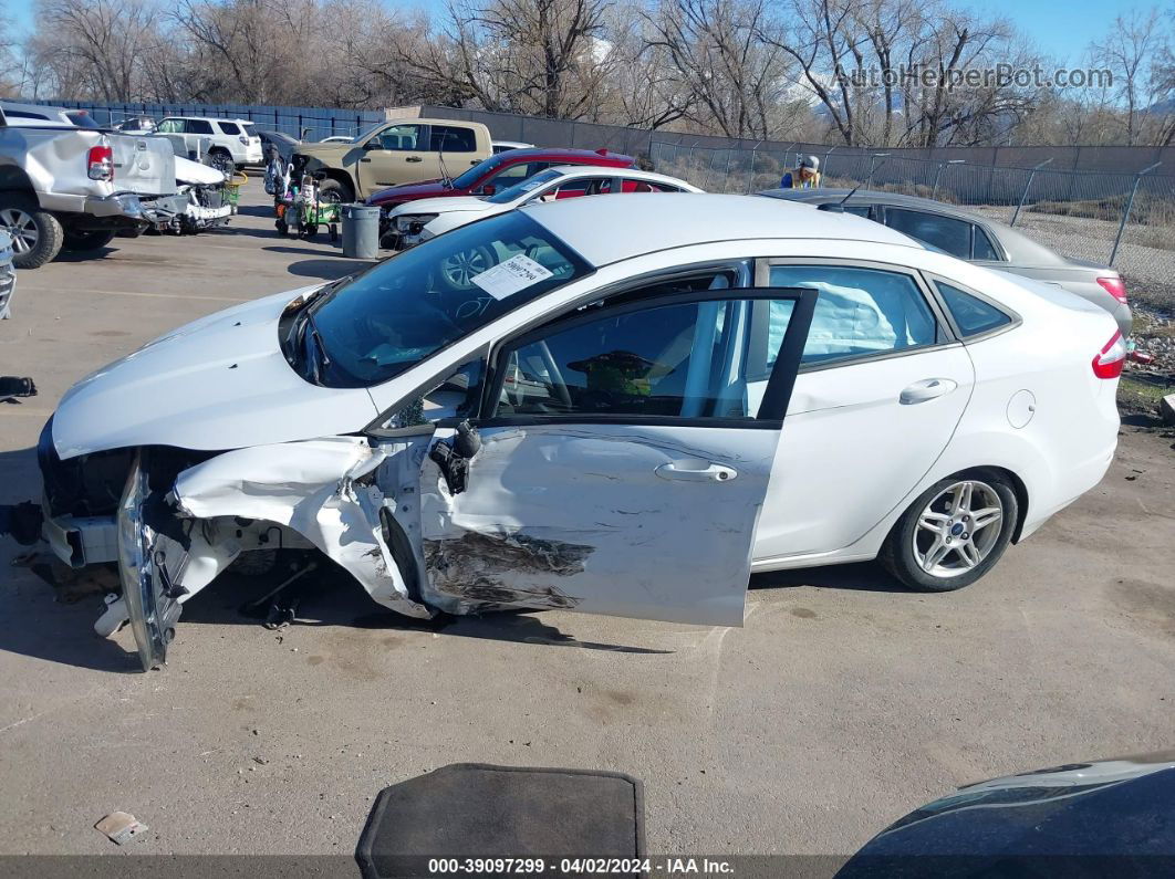 2017 Ford Fiesta Se White vin: 3FADP4BJ0HM104075