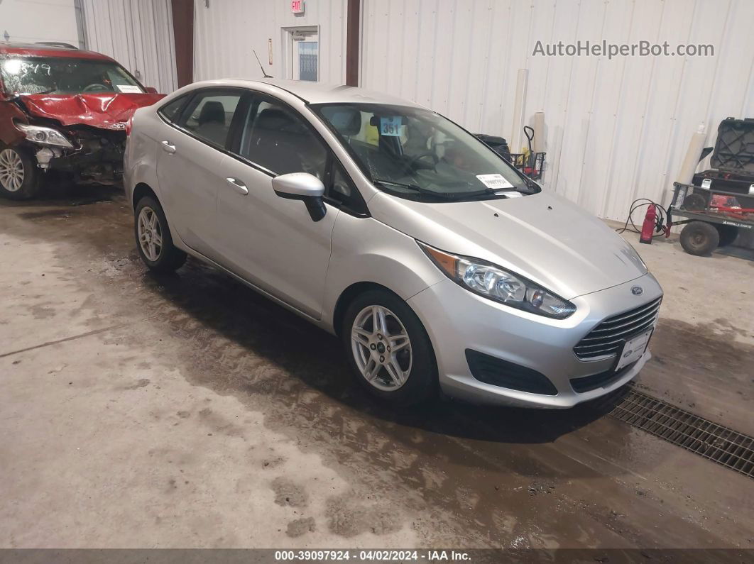 2017 Ford Fiesta Se Silver vin: 3FADP4BJ0HM135990