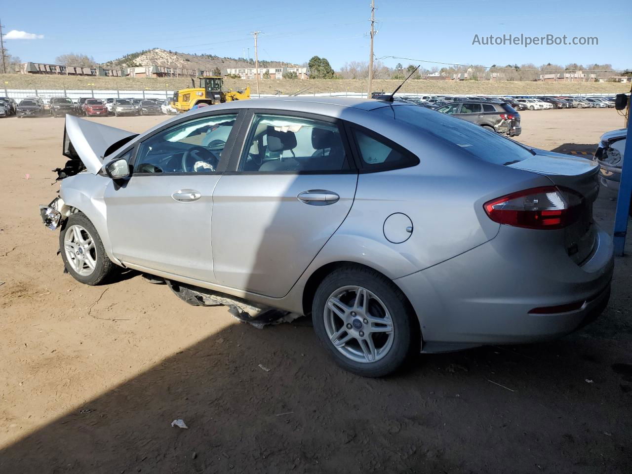 2017 Ford Fiesta Se Серебряный vin: 3FADP4BJ0HM164387