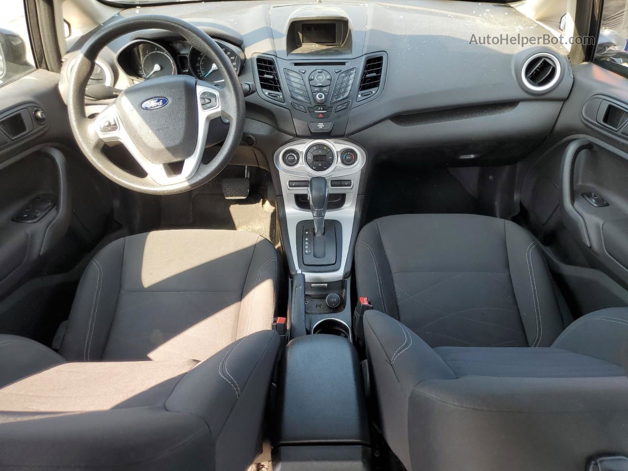 2019 Ford Fiesta Se Black vin: 3FADP4BJ0KM125404