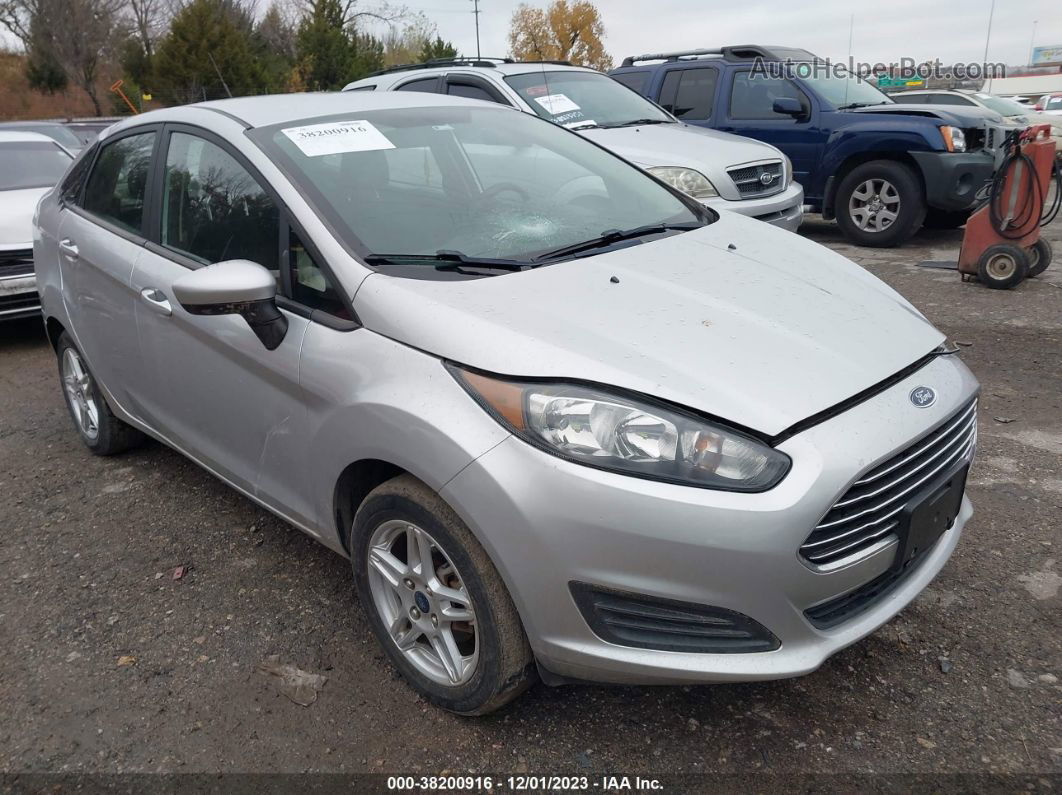 2019 Ford Fiesta Se Silver vin: 3FADP4BJ0KM142641