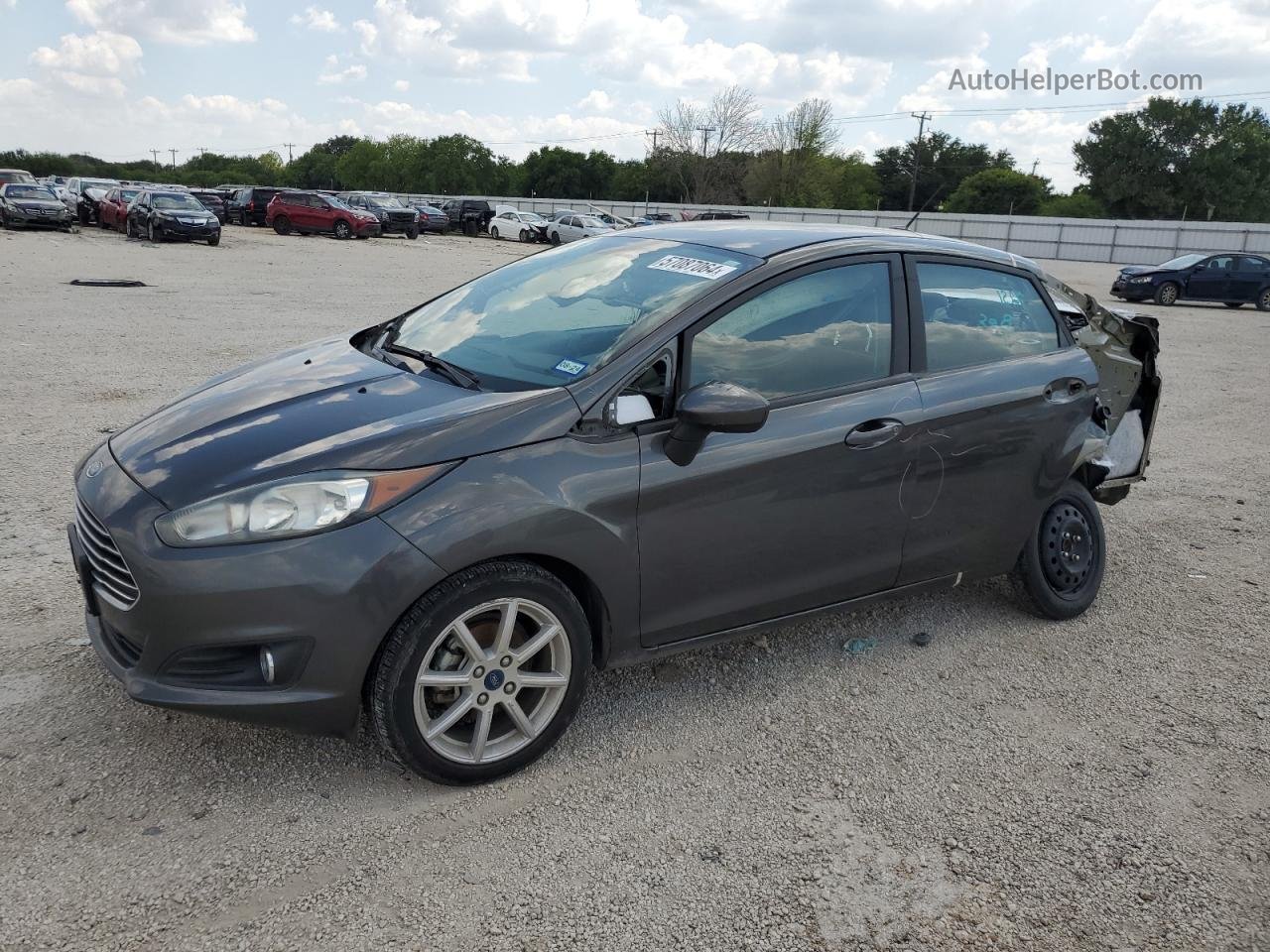 2019 Ford Fiesta Se Gray vin: 3FADP4BJ0KM165661