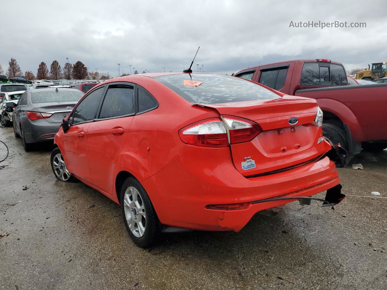 2015 Ford Fiesta Se Красный vin: 3FADP4BJ1FM114790