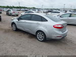 2015 Ford Fiesta Se Серебряный vin: 3FADP4BJ1FM158532