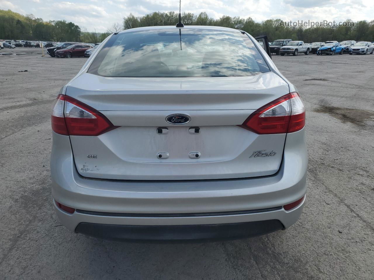 2015 Ford Fiesta Se Silver vin: 3FADP4BJ1FM187934