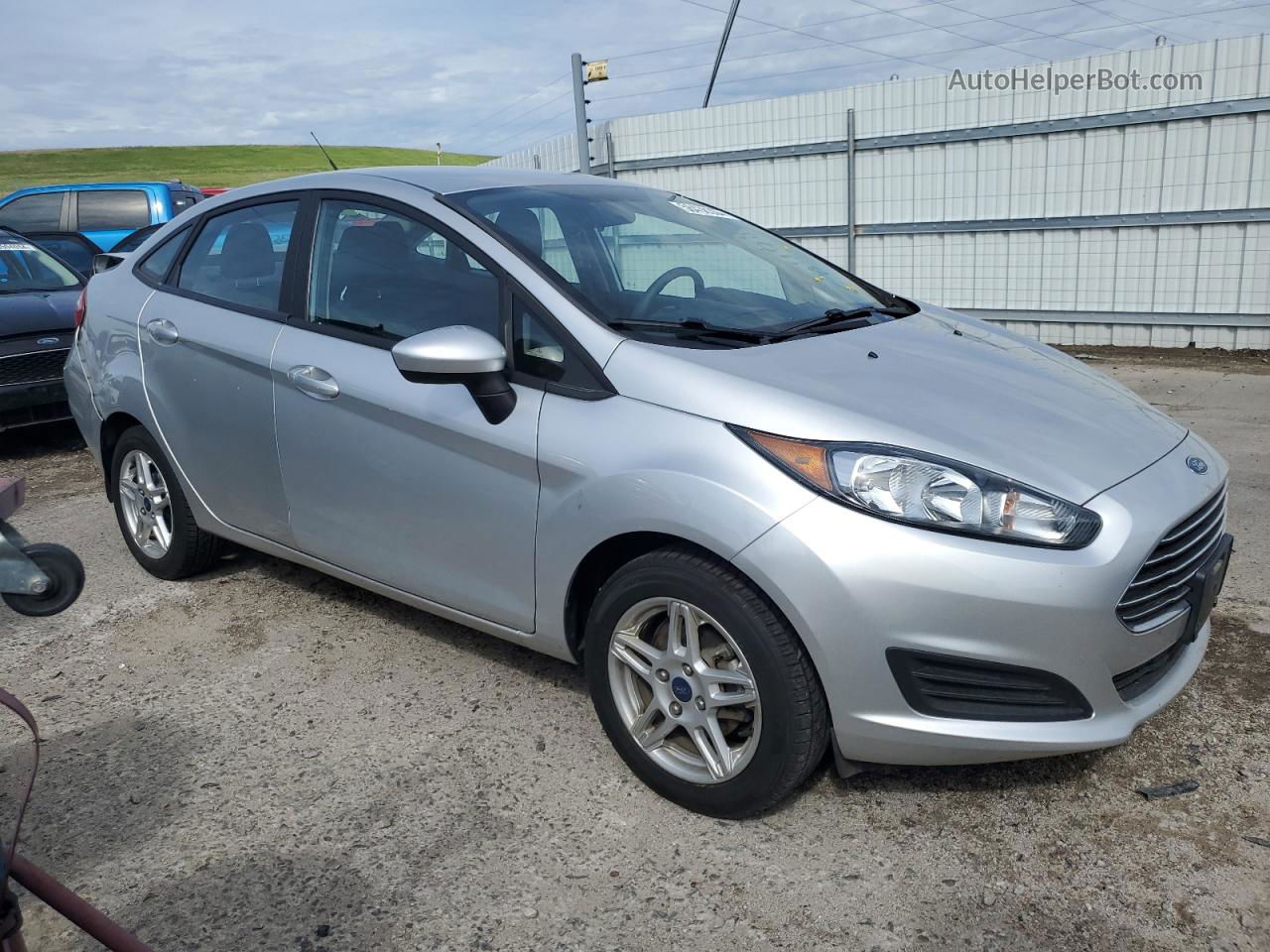 2017 Ford Fiesta Se Silver vin: 3FADP4BJ1HM162129