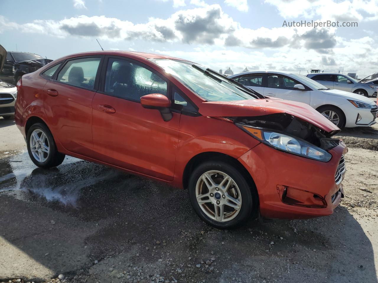 2019 Ford Fiesta Se Orange vin: 3FADP4BJ1KM120681