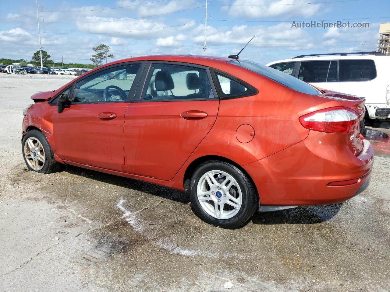 2019 Ford Fiesta Se Orange vin: 3FADP4BJ1KM120681