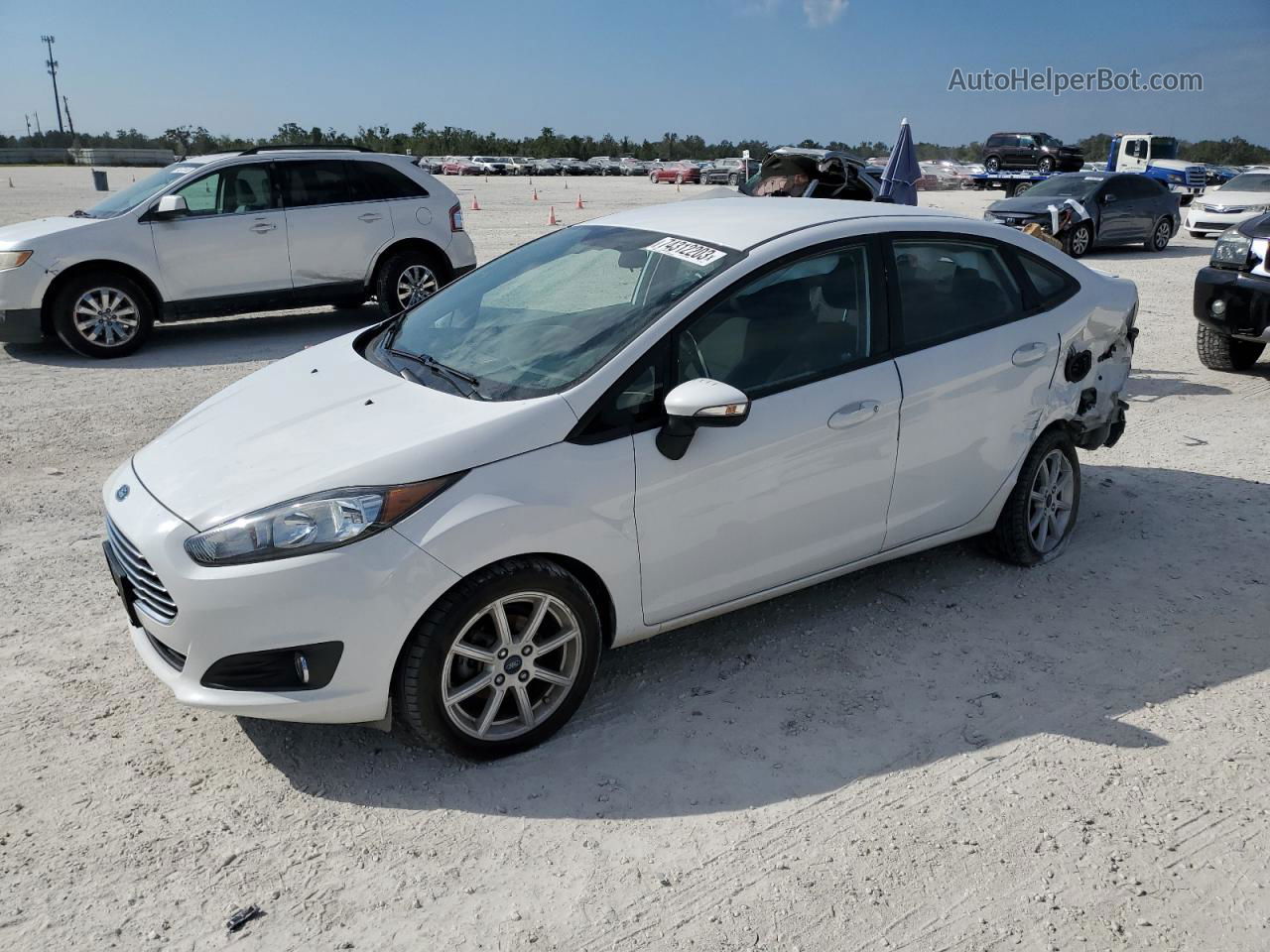 2015 Ford Fiesta Se White vin: 3FADP4BJ2FM146812