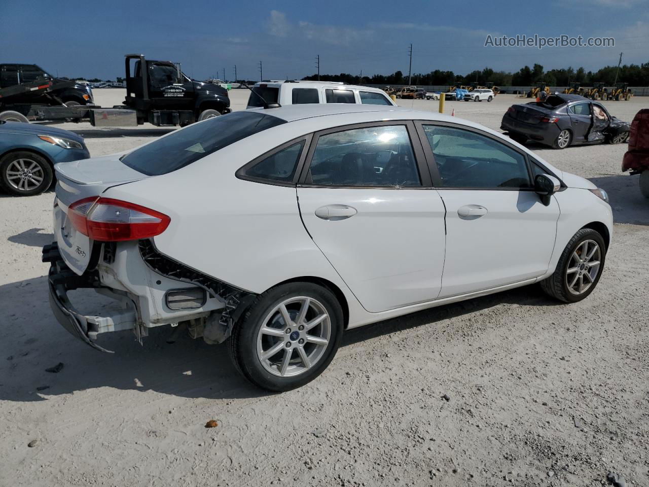 2015 Ford Fiesta Se White vin: 3FADP4BJ2FM146812