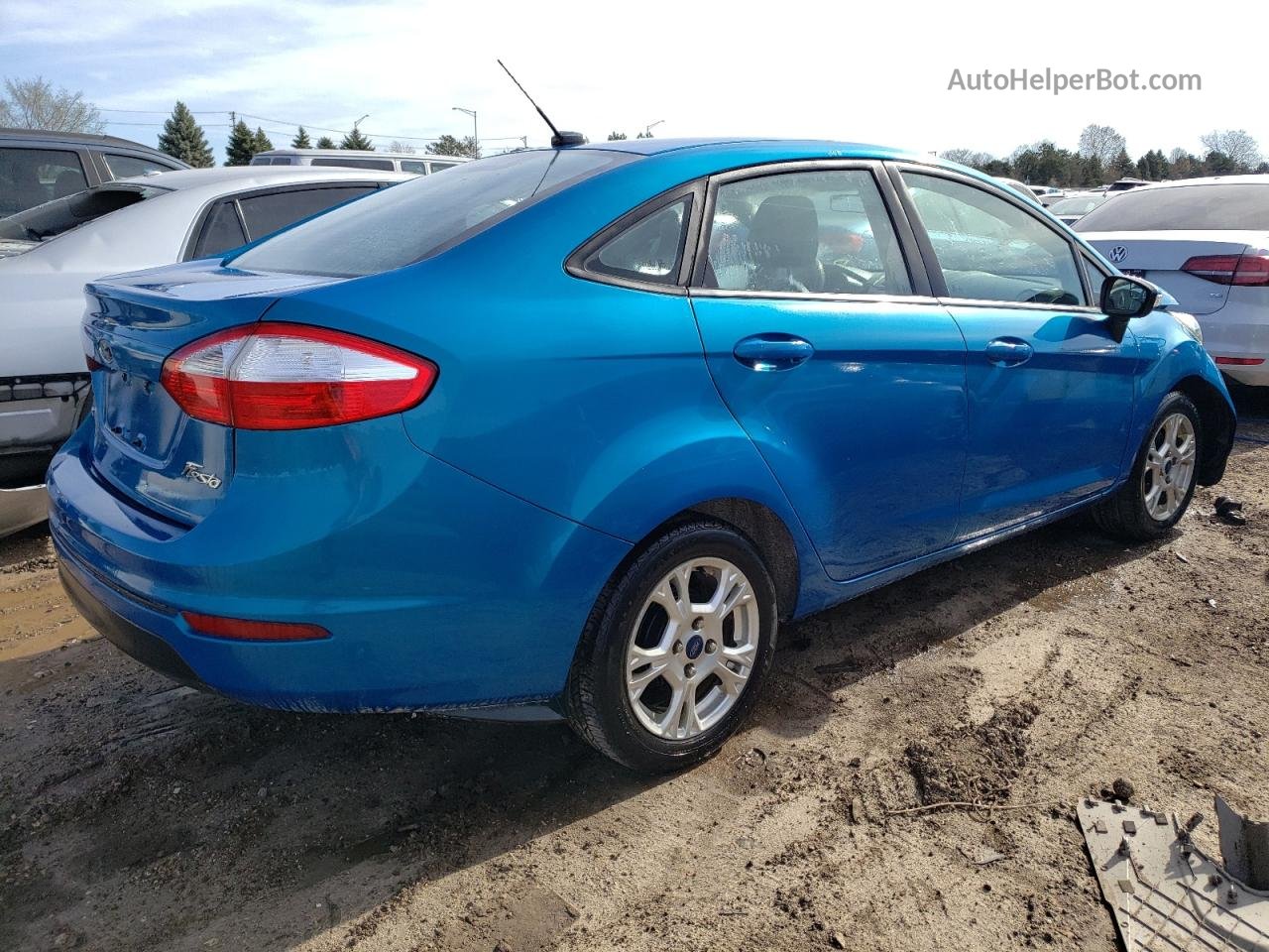 2016 Ford Fiesta Se Blue vin: 3FADP4BJ2GM119210