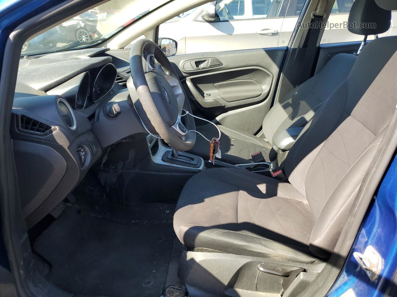 2019 Ford Fiesta Se Blue vin: 3FADP4BJ2KM102545