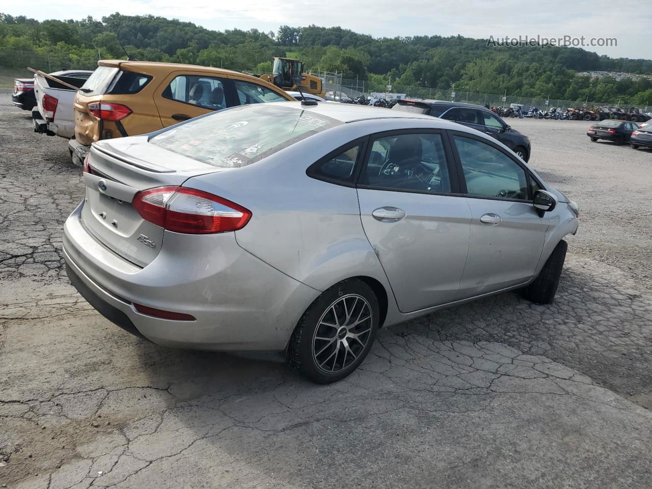 2019 Ford Fiesta Se Silver vin: 3FADP4BJ2KM104859