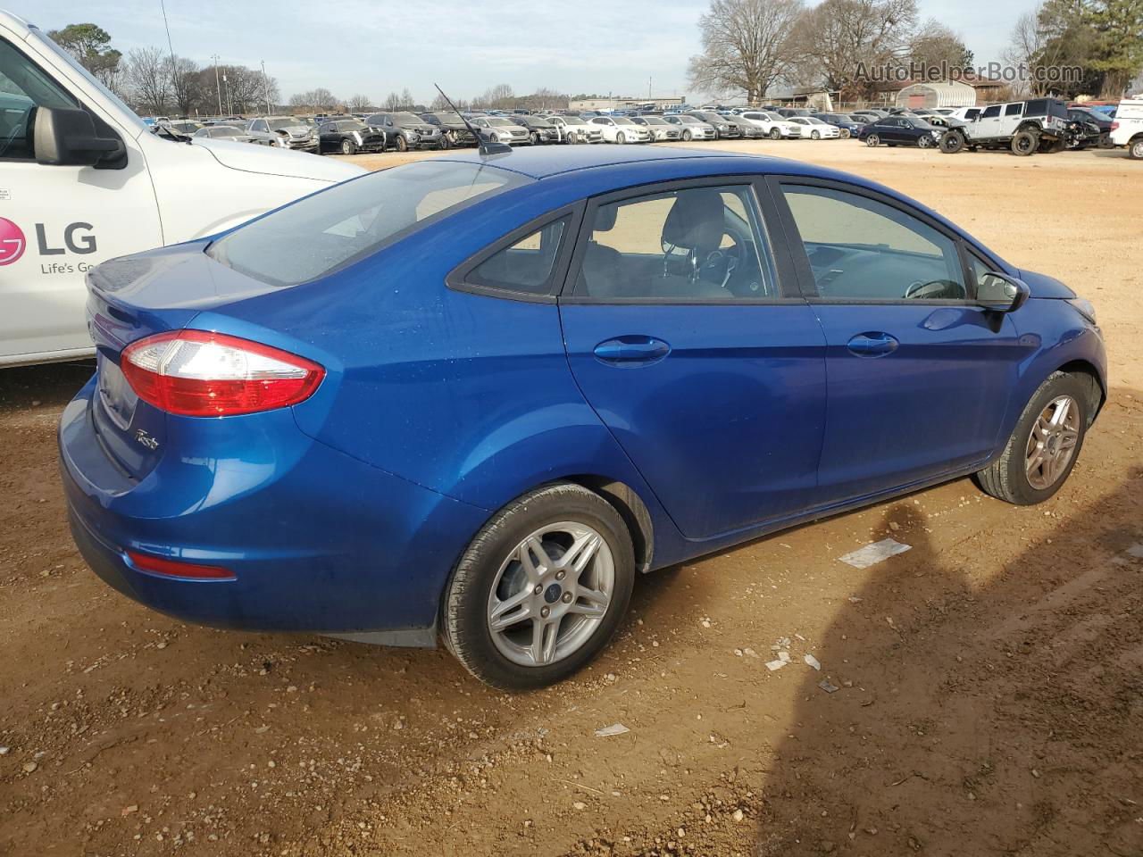 2019 Ford Fiesta Se Blue vin: 3FADP4BJ2KM108801