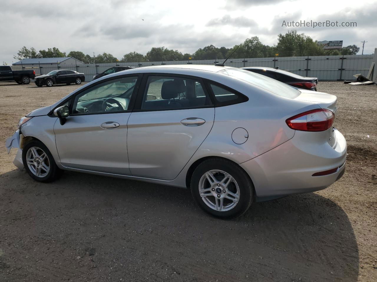 2019 Ford Fiesta Se Silver vin: 3FADP4BJ2KM131463