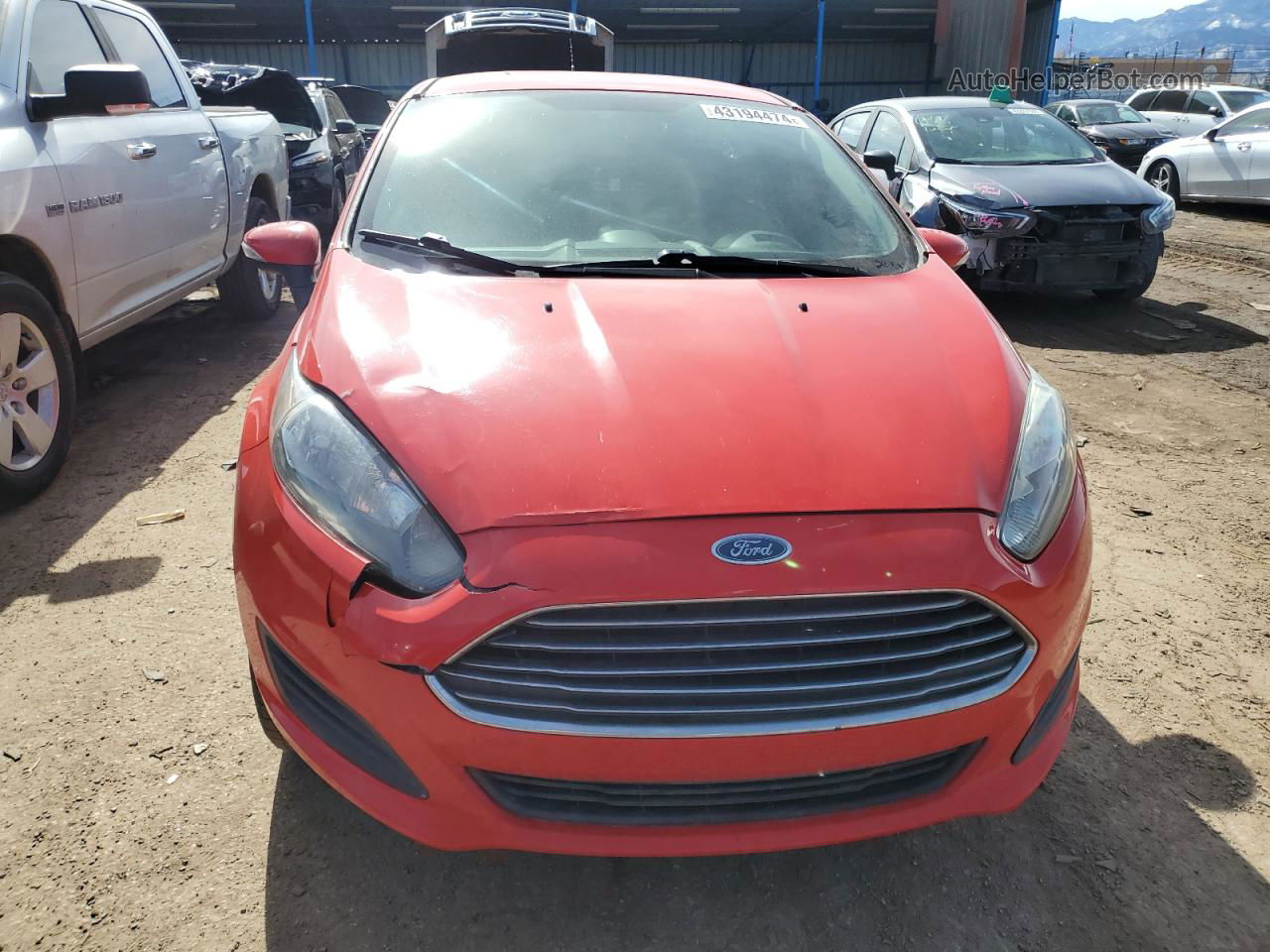 2015 Ford Fiesta Se Красный vin: 3FADP4BJ3FM130022