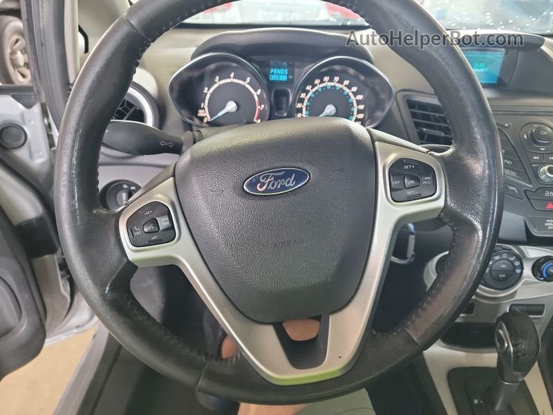 2015 Ford Fiesta Se vin: 3FADP4BJ3FM157026