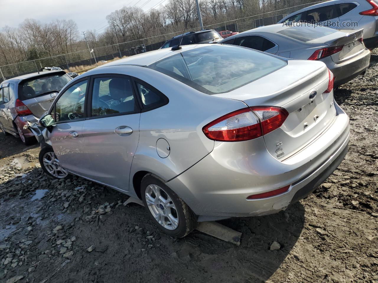 2015 Ford Fiesta Se Серебряный vin: 3FADP4BJ3FM199955