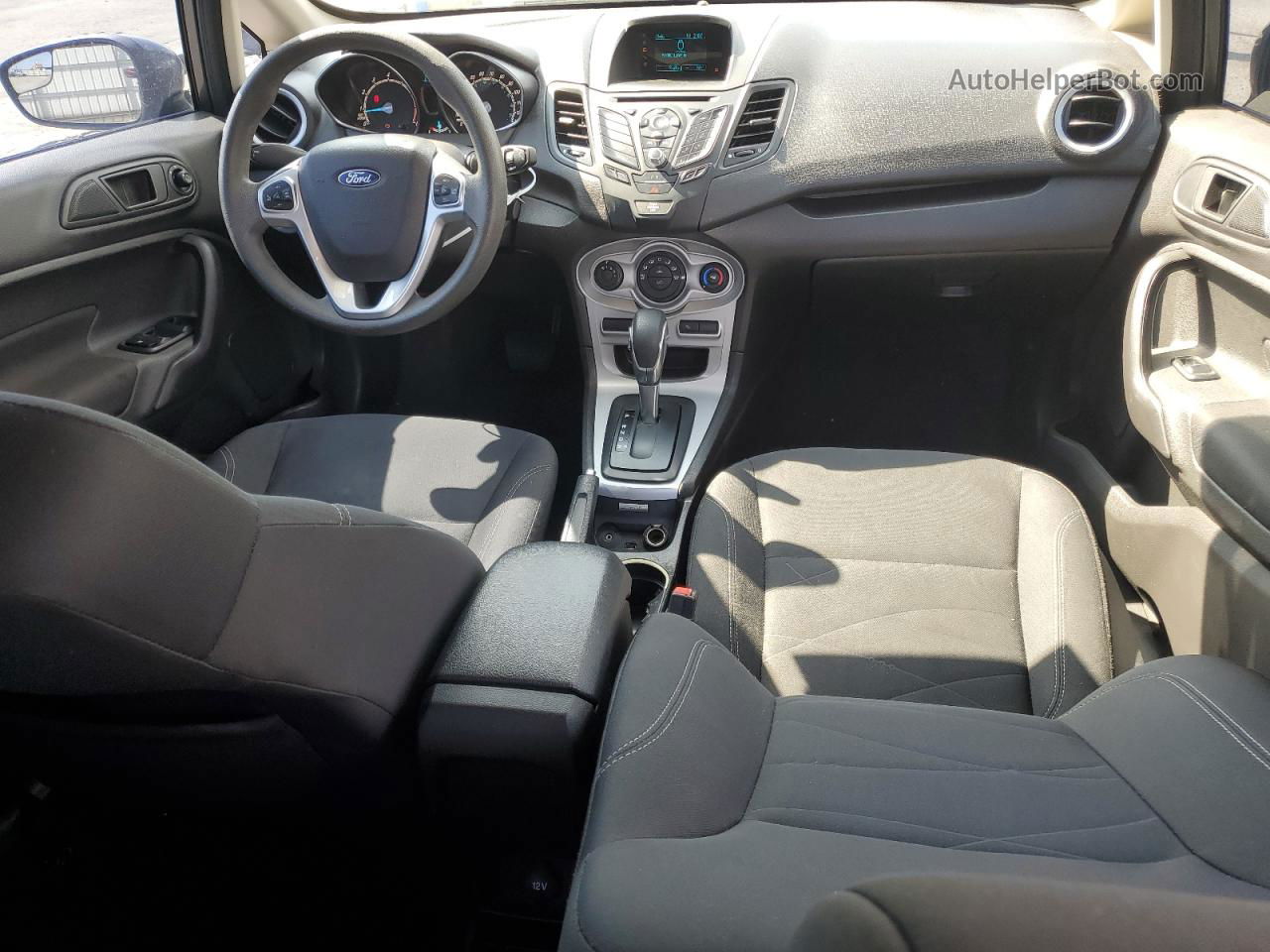 2017 Ford Fiesta Se Угольный vin: 3FADP4BJ3HM104409