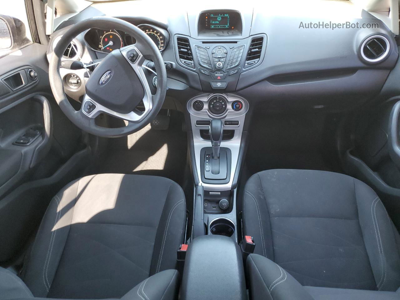 2017 Ford Fiesta Se Черный vin: 3FADP4BJ3HM138320