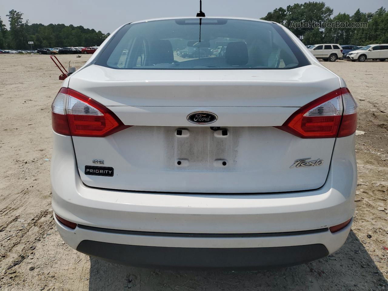 2019 Ford Fiesta Se White vin: 3FADP4BJ3KM140690