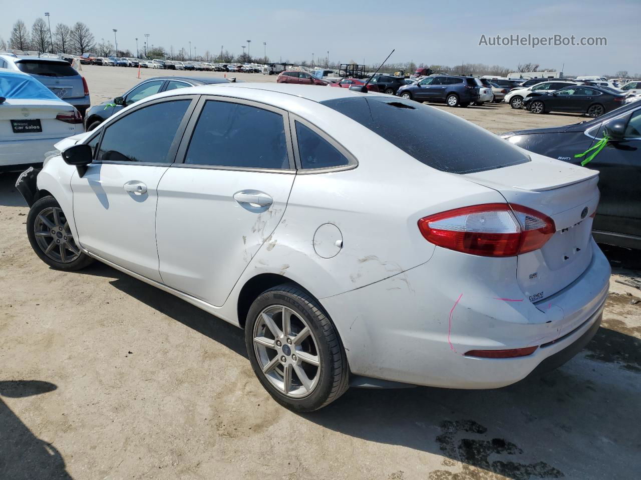 2019 Ford Fiesta Se White vin: 3FADP4BJ3KM150054