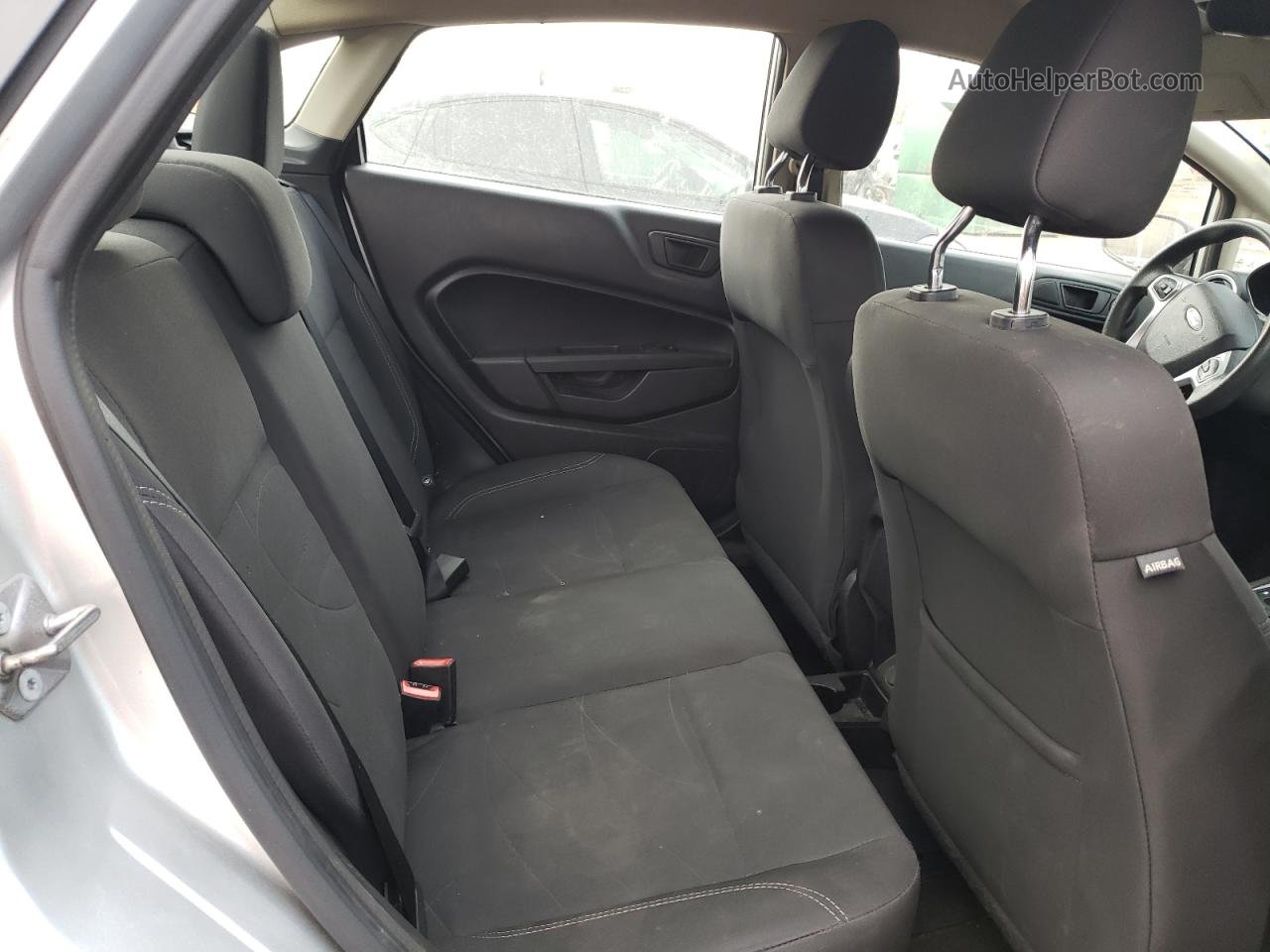2019 Ford Fiesta Se Silver vin: 3FADP4BJ3KM165198
