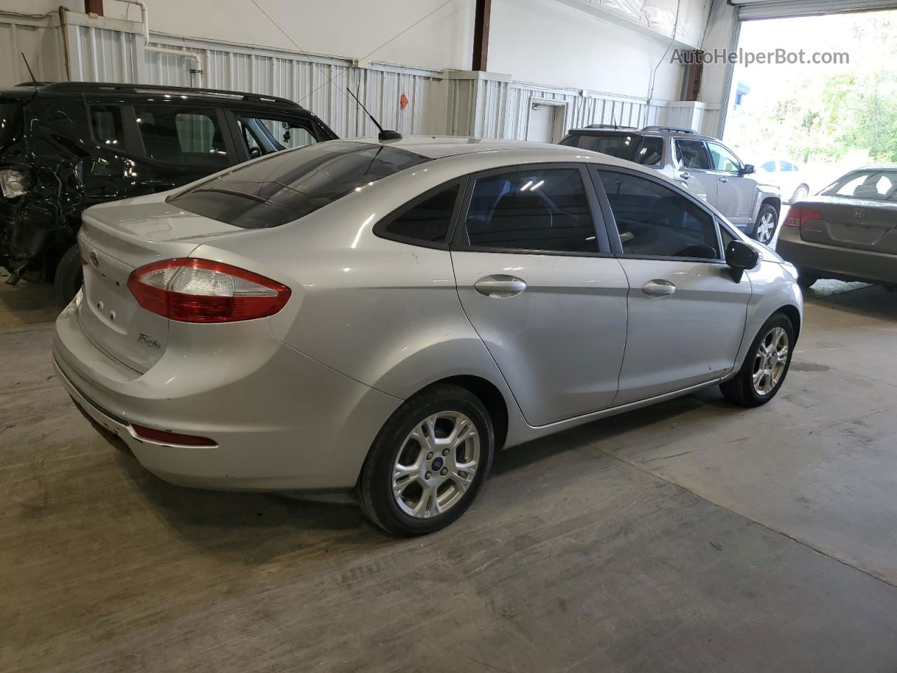 2015 Ford Fiesta Se Silver vin: 3FADP4BJ4FM130109