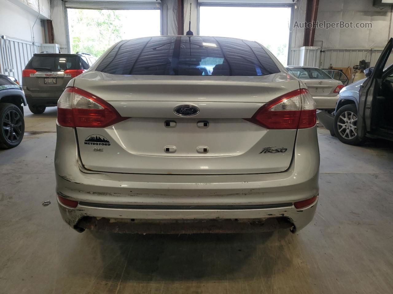 2015 Ford Fiesta Se Silver vin: 3FADP4BJ4FM130109