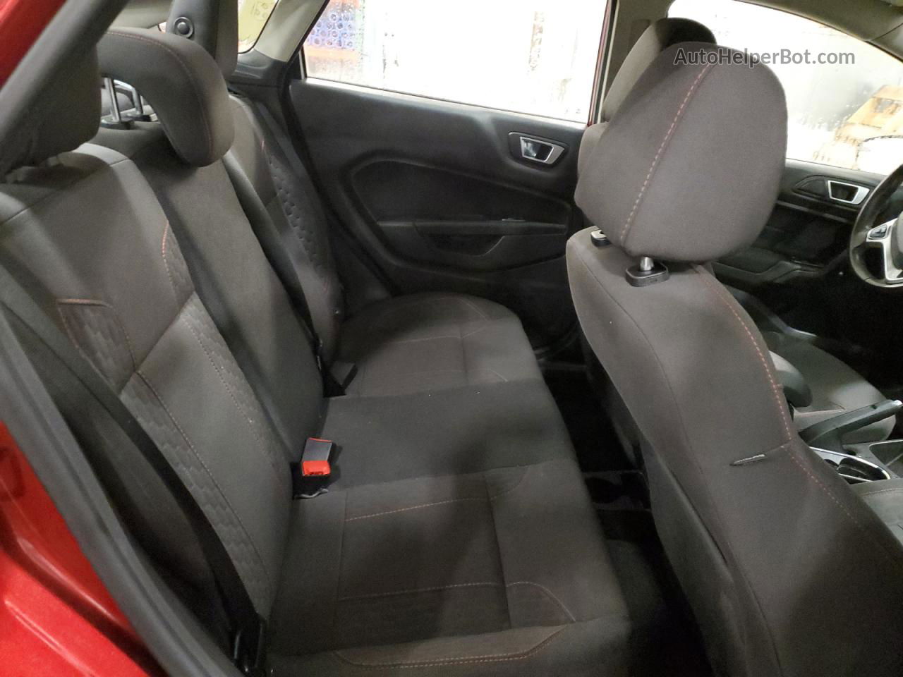 2015 Ford Fiesta Se Red vin: 3FADP4BJ4FM200739