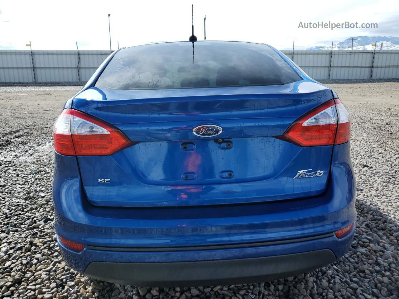 2019 Ford Fiesta Se Blue vin: 3FADP4BJ4KM135224