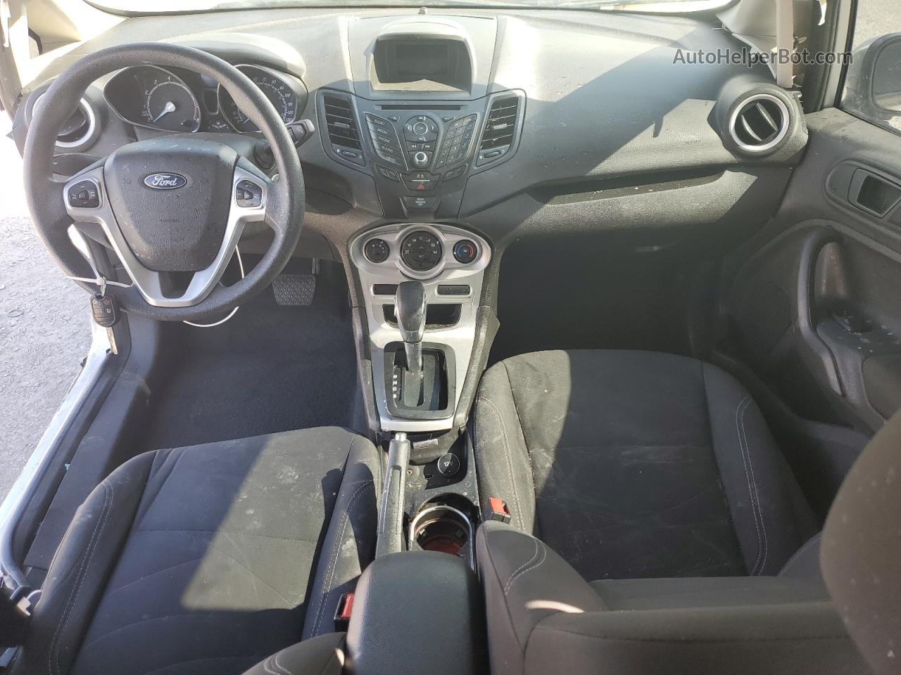 2019 Ford Fiesta Se Silver vin: 3FADP4BJ4KM138222