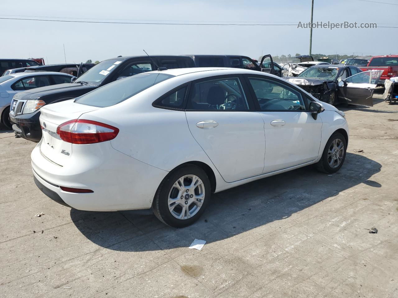 2015 Ford Fiesta Se White vin: 3FADP4BJ5FM204427